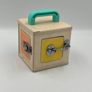 Lovevery Lock / Latch Wooden Box Development The Realist Play Kit 19-21 months